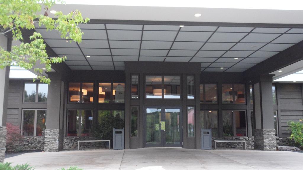Ramada By Wyndham Rock Hill At Sullivan Center מראה חיצוני תמונה